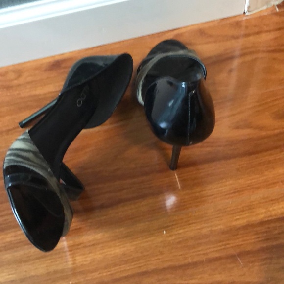 Shoes - Picture 2 of 2